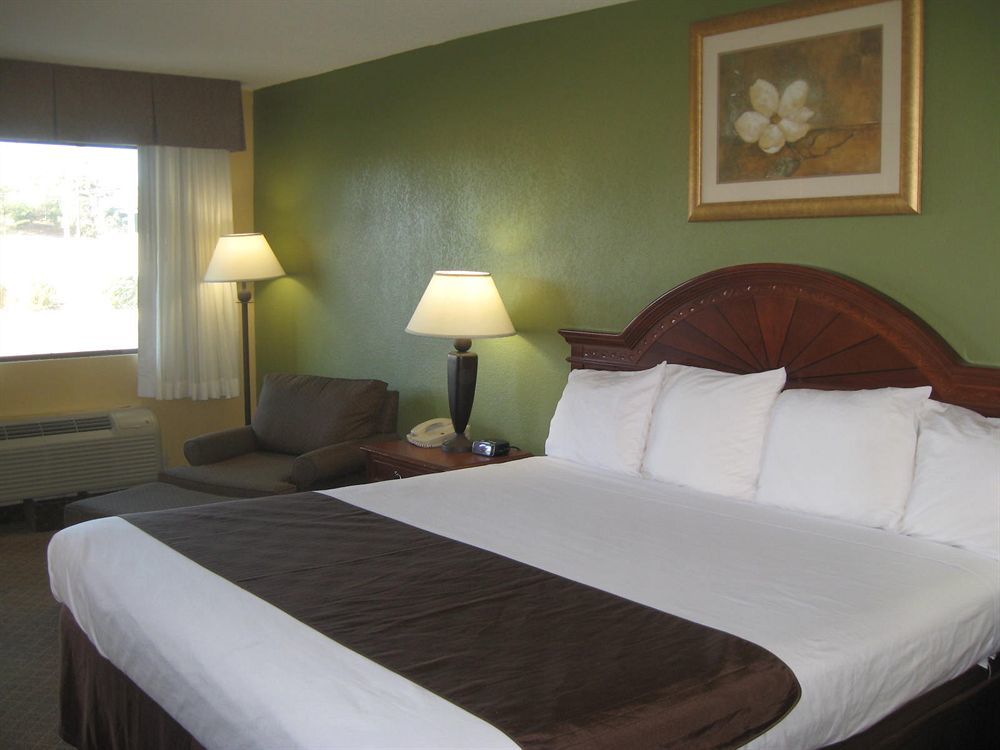 Super 8 By Wyndham Macon West Motel Exterior foto