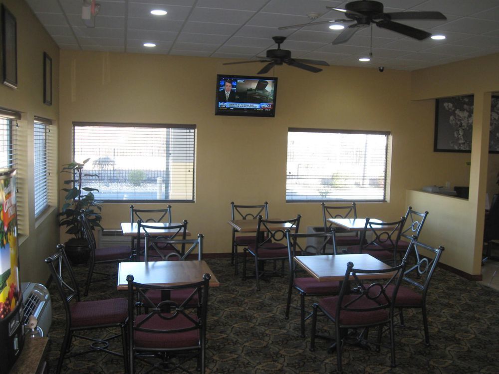 Super 8 By Wyndham Macon West Motel Exterior foto