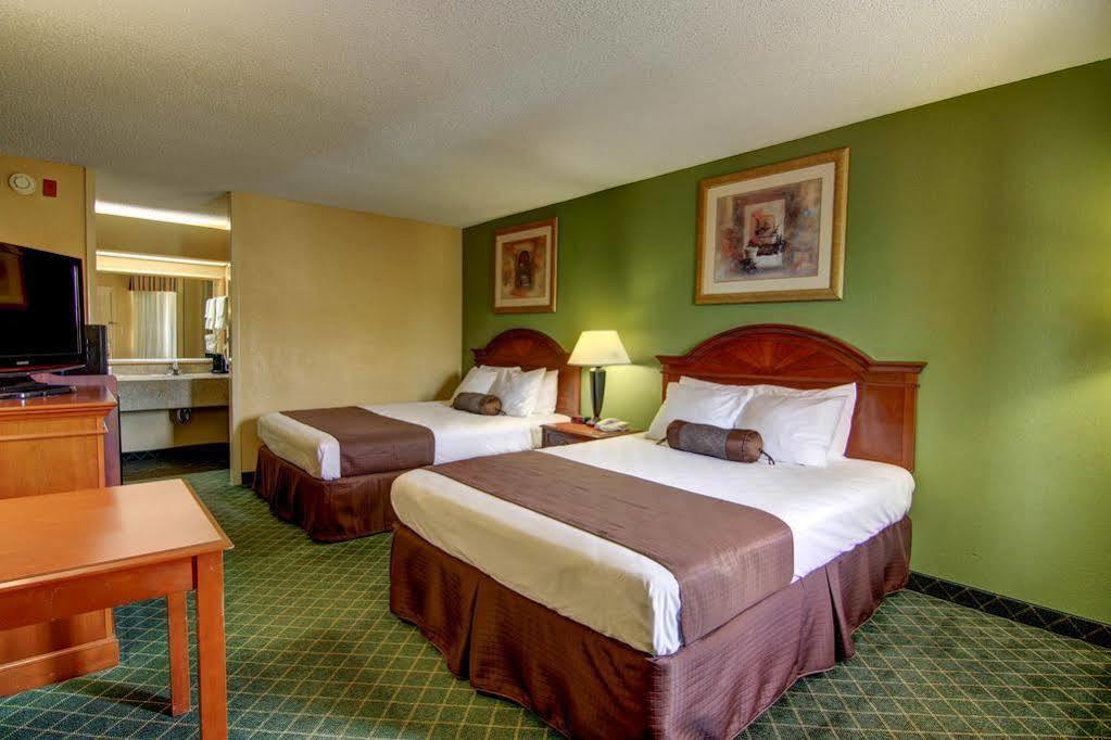 Super 8 By Wyndham Macon West Motel Exterior foto