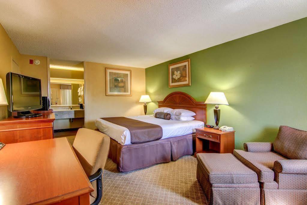 Super 8 By Wyndham Macon West Motel Exterior foto