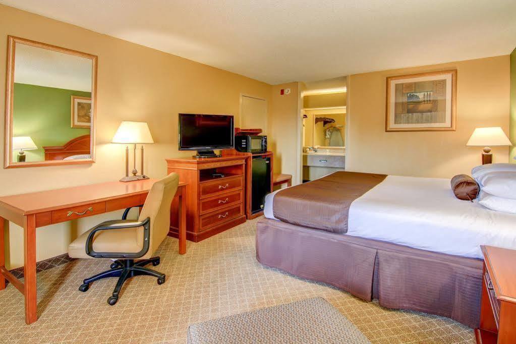 Super 8 By Wyndham Macon West Motel Exterior foto